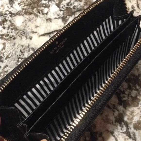 Kate Spade Zip Wristlet (Black) - Picture 4 of 8